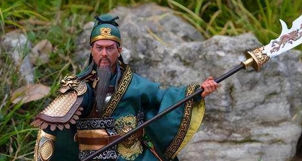 绝世武将关羽五杀集锦攻略（如何装备关羽，助你连环斩敌）